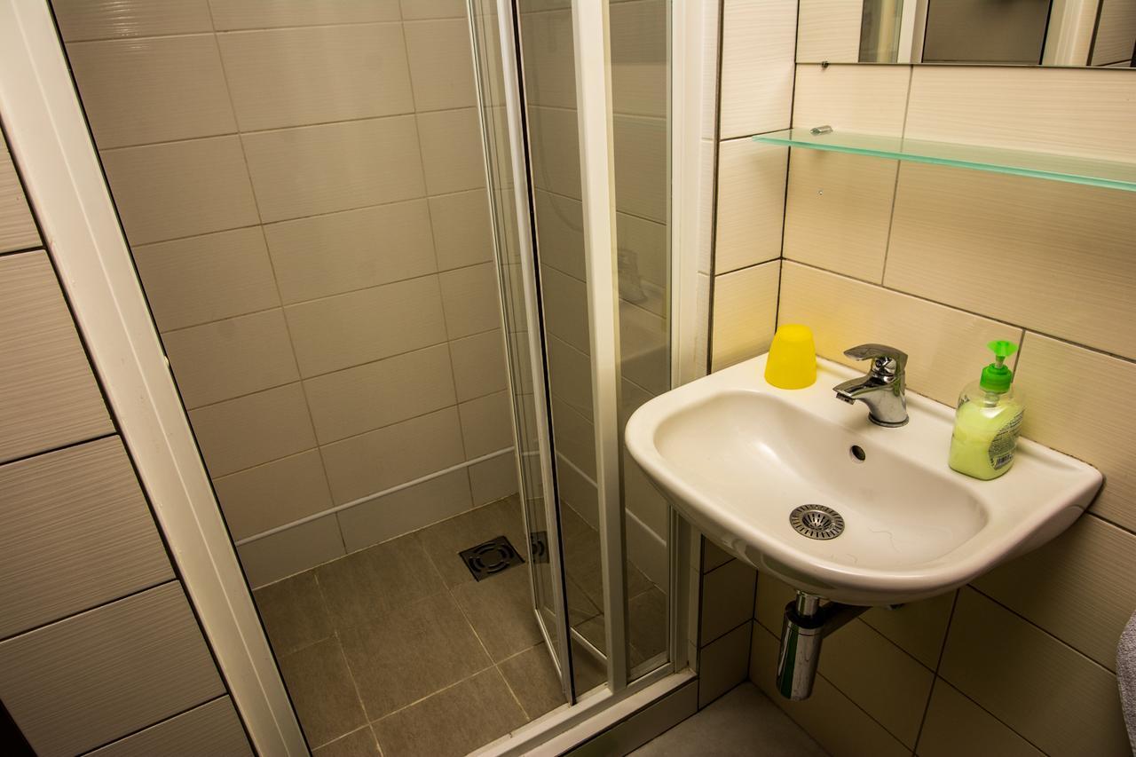 Onefam Miru Hostel Prague Luaran gambar